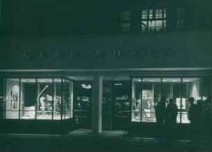 Berlin bei Nacht. Schaufenster Gerd Rosen, Kurfürstendamm