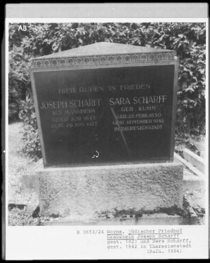 Grabstein von Joseph Scharff (gestorben 1927.08.29) und Sara Scharff, geborene Kuhn (gestorben 1942.09.?)