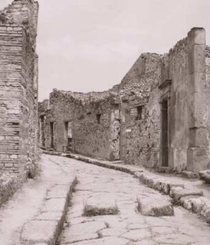 Pompeji : Pompeji, Vico del Lupanare, Ansicht mit Trittsteinen