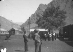 Männer in einer Siedlung (Lateinamerika-Aufenthalte 1928/1942 – 1. Chile 1928)