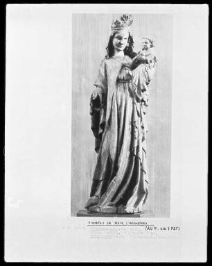 Stehende Muttergottes mit Kind