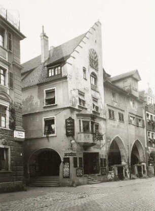 Lindau, Wohnhäuser : Lindau. Brotlauben. Maximilianstraße (Hauptstraße) 28/26. Straßenansicht
