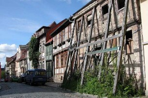 Quedlinburg - Bauruine im Stadtzentrum (Neuendorf) : Bauruine in Quedlinburg, aufgenommen ca. 2004