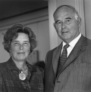 Peter Ludwig (1925-1996; deutscher Industrieller und Kunst-Mäzen; german industrialist and art patron with his wife Irene) mit seiner Frau Irene. 1986