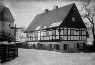 Wohnhaus an der Dorfstraße Abzw. Schmalzgrubner Str.