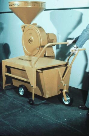 Fotografie: Nacherntetechnik, Lagertechnik, Mahltechnik, Elektromotor