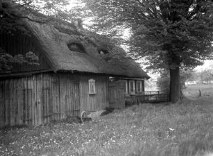 Oberlausitz (Lauba?)? Wohnhaus. Gartenansicht