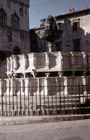 Fontana Maggiore