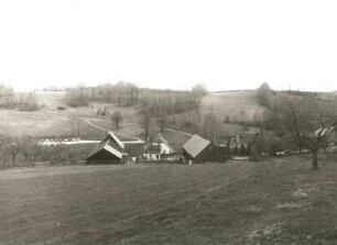 Bad Gottleuba-Hartmannsbach. Ortsteilansicht mit Gasthof "Bergbaude"