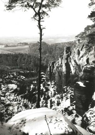 Elbsandsteingebirge. Landschaft am Rande des Gebirges