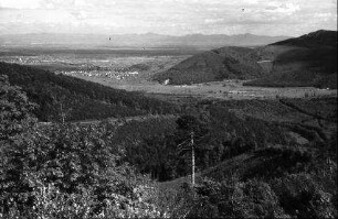 Trois Épis: Fernblick von der Straße nach Dreiähren, auf Rheintal und Schwarzwald