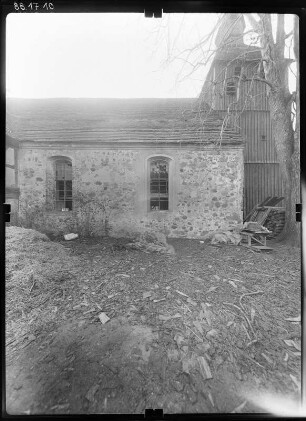 Saßleben-Kalkwitz (Calau-Saßleben). Dorfkirche (2. H. 15. Jh., Erneuerung 1720). Teilansicht von Norden