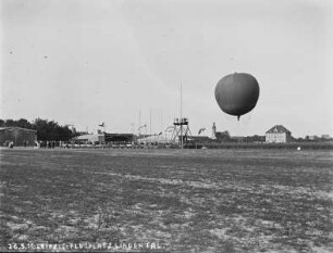 Leipzig, Flugplatz Lindenthal mit Heißluftballon im Jahr 1911