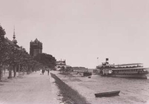 Eltville, Rheinpromenade : Eltville. Rechte Rheinuferpromenade mit Dampferanlegestelle. Blick rheinwaufwärts gegen den Burgturm