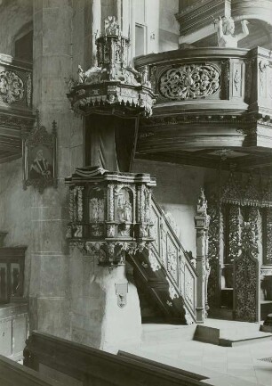 Altenburg. Schlosskirche. Innenansicht (Kanzel, Gesamtansicht)