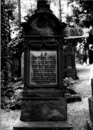 Grabstein 615