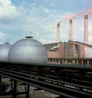 Teilansicht des volkseigenen Betriebes Gaskombinat Schwarze Pumpe : Zweite Aufbauphase des Gaskombinats Schwarze Pumpe