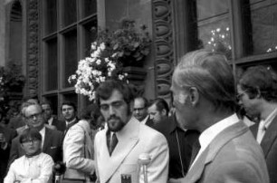 Freiburg: Adolf Seger und Oberbürgermeister Dr. Keidel; auf dem Balkon