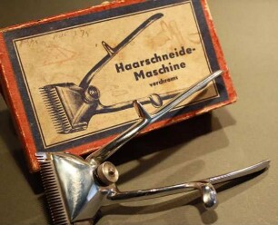GOTTLIEB HAMMESFAHR: HAARSCHNEIDE-MASCHINE