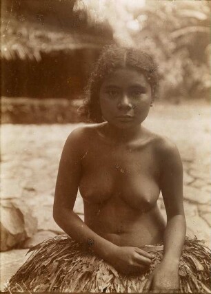 Frauenportrait (Hamburger Südsee-Expedition 1908-1910)
