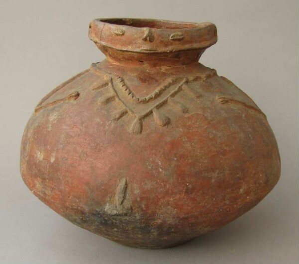 Clay vessel