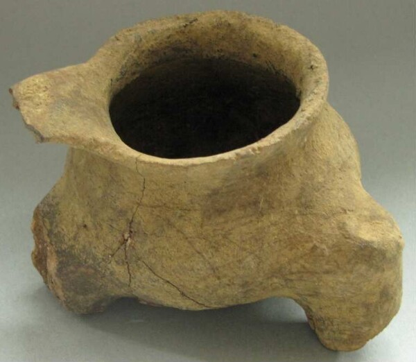 Clay vessel