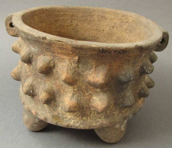 Clay vessel