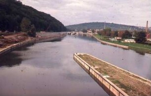 Esslingen von der Konrad Adenauer Brücke, flussabwärts