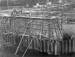Bau einer Weserbrücke in Höxter