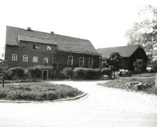 Schlettau-Dörfel, Dorfstraße 35. Erbgericht