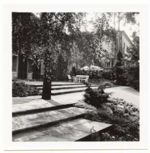 Garten Karl Hanke, Berlin-Grunewald: Blick zur Terrasse