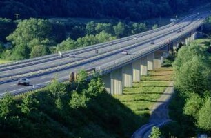 Kinzig-Talbrücke