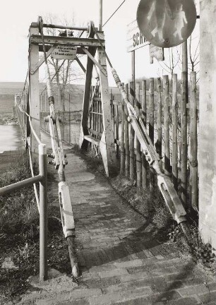 Sachsenburg, Hängebrücke