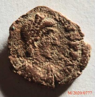 Römische Münze, Nominal Halbcentenionalis, Prägeherr Theodosius I., Prägeort Konstantinopel, Original