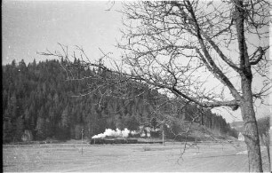 Lok 15, 313 bei Hettingen, das Wiesental wurde ab 1976 vollständig bebaut, vorher wurde die Lauchert begradigt