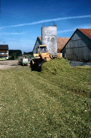 Fotografie: Lagertechnik, Flachsilo, Fahrsilo, Verteiltechnik, Radlader