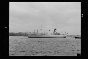 Uruguay Star (1972), Blue Star Line, London