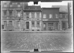 Bernau, Berliner Straße 22/18. Wohnhäuser. Straßenfront