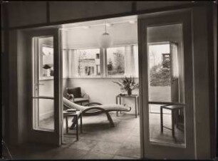 Werkbund-Ausstellung, Stuttgart-Weißenhof Einfamilienhaus Typ C 7: Veranda, Innenansicht (Inv. Nr. 3707-3708)