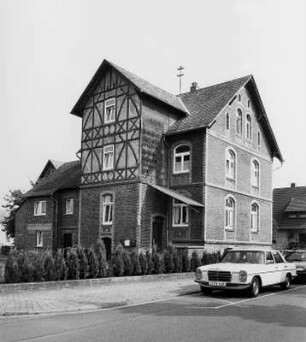Massivbau; Aßlar, Alter Weg 2