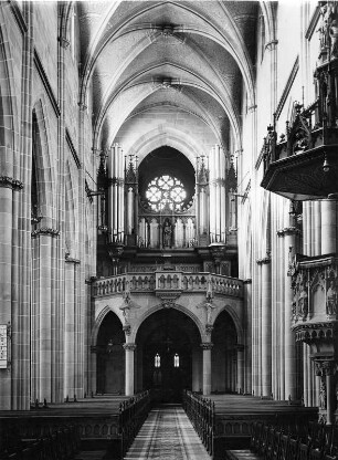 Reutlingen. Marienkirche (um 1250/1343). Inneres zur Orgel