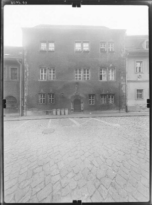 Meißen-Altstadt, Domplatz 5. Ehem. Domdechantei (1526). Straßenfront