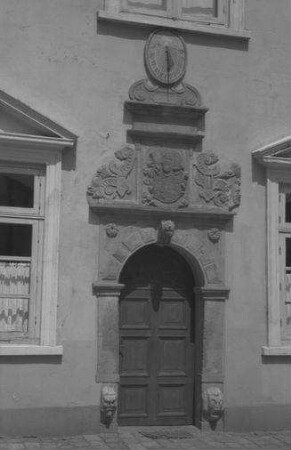 Eutin: Renaissancetor im Schlosshof