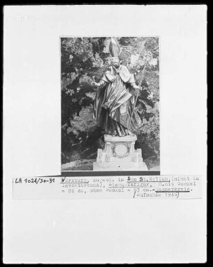 Figur eines Bischofs
