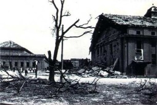 Zerstörungen Zweiter Weltkrieg. Platz der SA (Festplatz) mit Konzerthaus und Ausstellungshalle