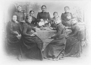 Damen des Boule-Vereins Loschwitz