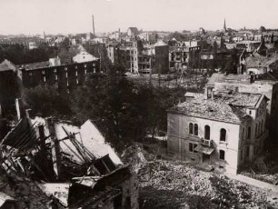 Zerstörungen Zweiter Weltkrieg. Reinhold-Frank-Straße (Westendstraße)