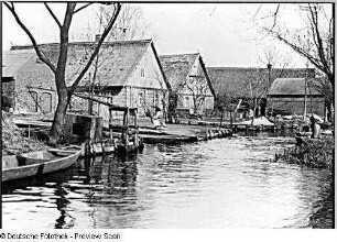Spreewald. Leipe. Dorfstraße