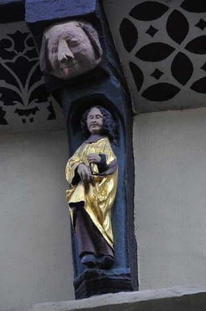 Wernigerode - Historische Figuren am Rathaus : Historische Figuren am Rathaus von Wernigerode, aufgenommen am 28. Oktober 2011