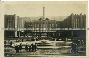 Der Kölner Messehof während der Ausstellung "Pressa"